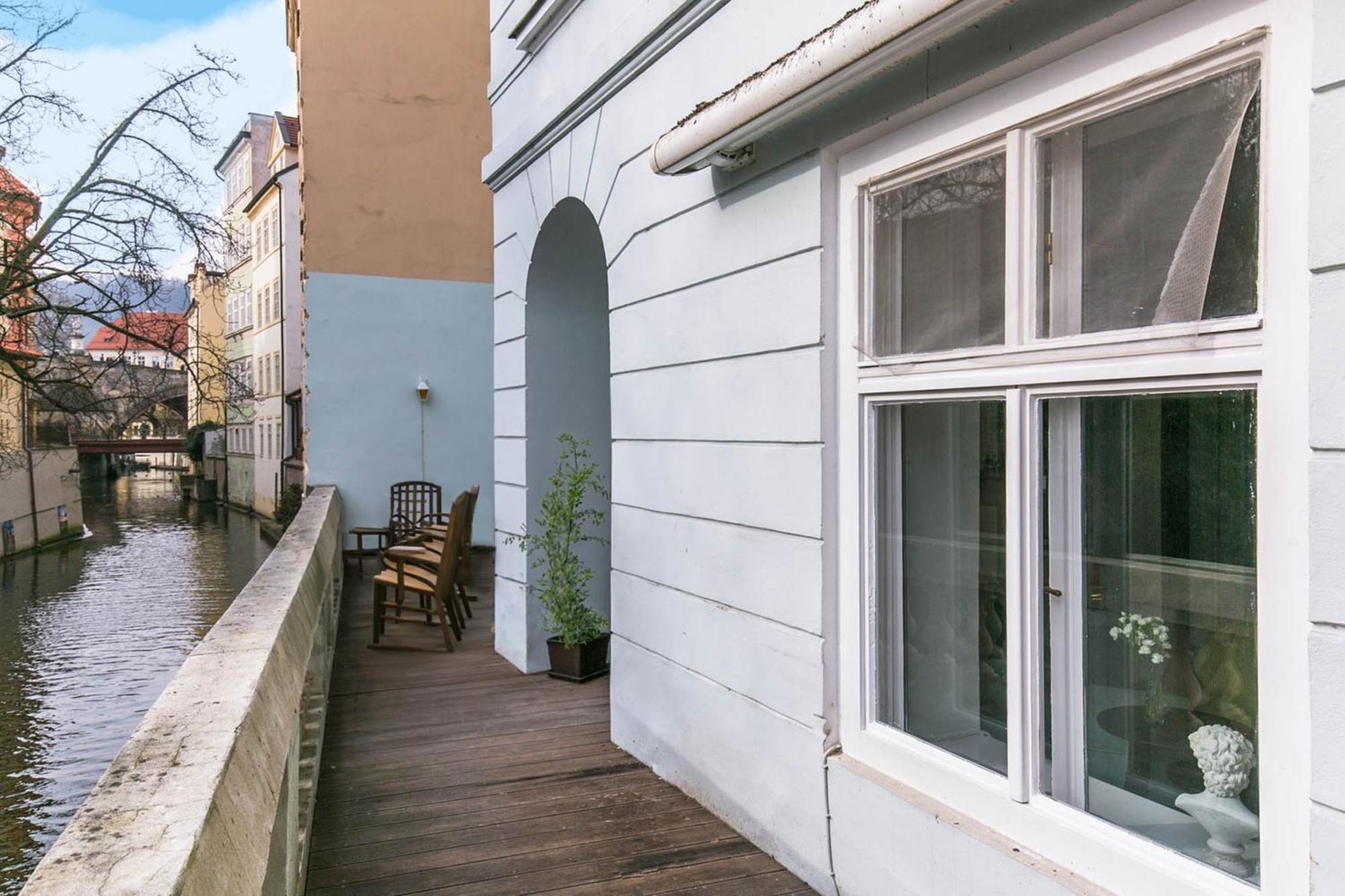 Residence Charles Bridge Прага Экстерьер фото