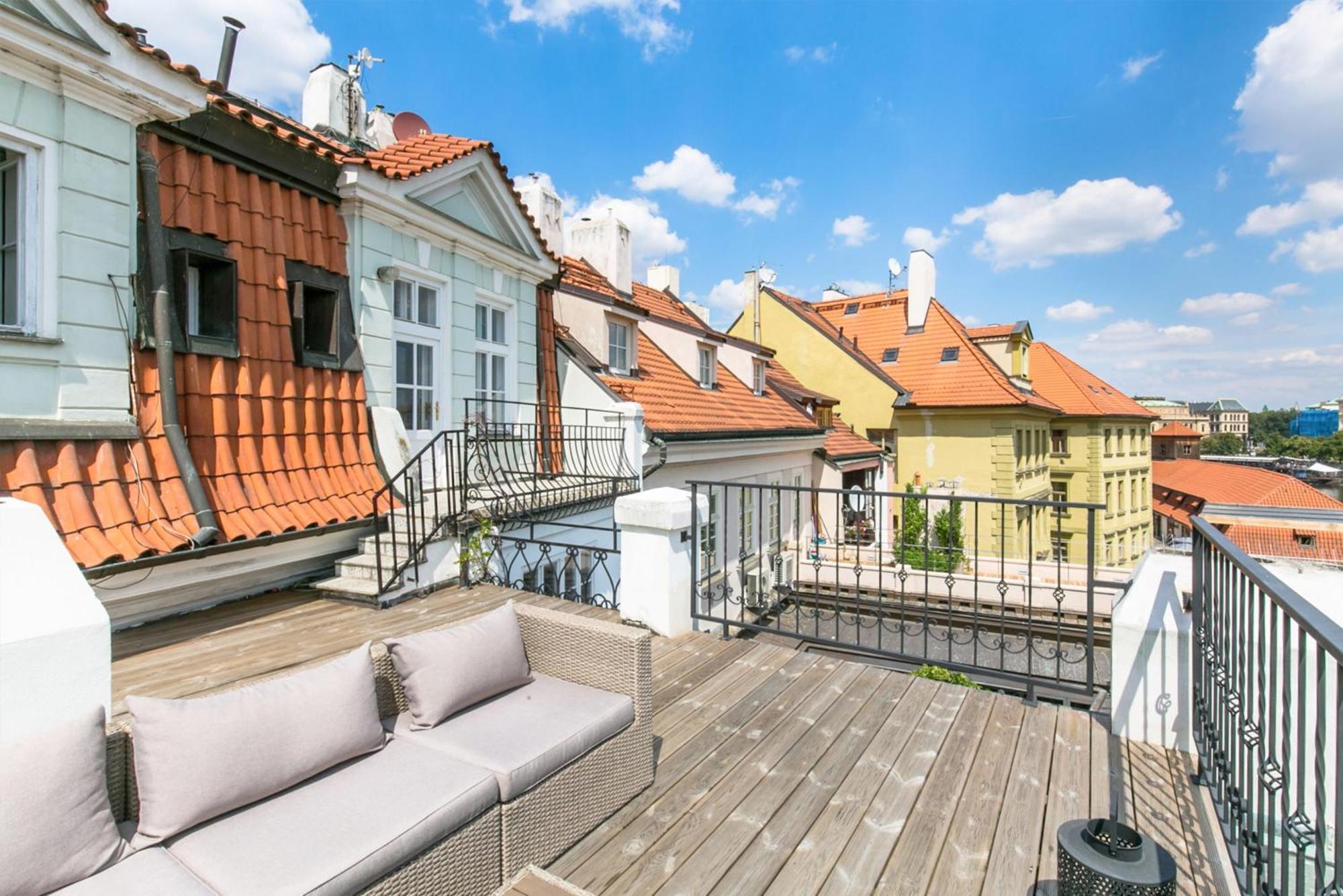 Residence Charles Bridge Прага Экстерьер фото
